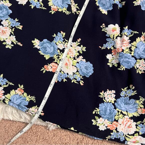 Loft Navy Floral Flutter V-Neck Pocket Dress Size 10 - Picture 12 of 12